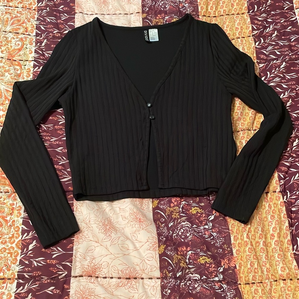 woman’s button front top